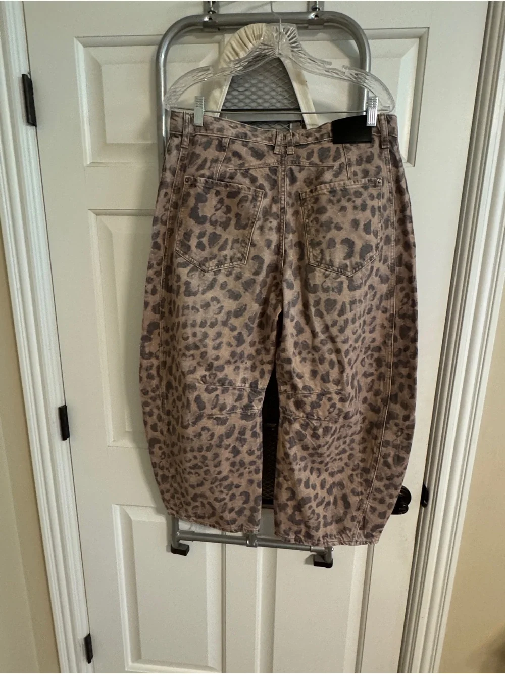 Free People Good Luck Barrel Jeans. NWOT. Size 29 - Picture 4 of 5